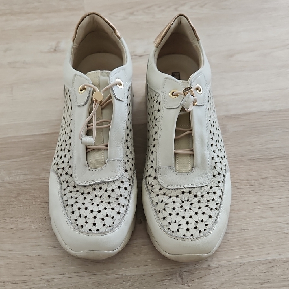 Women's Pikolinos Cream and Black Perforated Sneakers - Picture 2 of 8